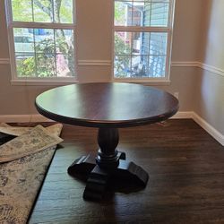 Agra 48" Round Pedestal Dining Table