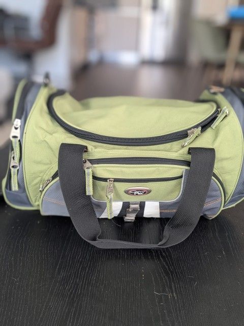 Carryon Duffle Bag- Durable , Great Shape