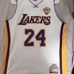Kobe Bryant White 44L Lakers Jersey