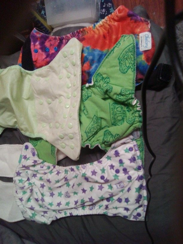 Cloth Diapers 4 Total With 4 Inserts Al For 15