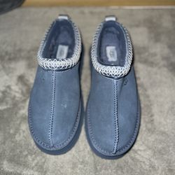 Ugg Tasman platform