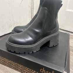 Woman's Black Boots