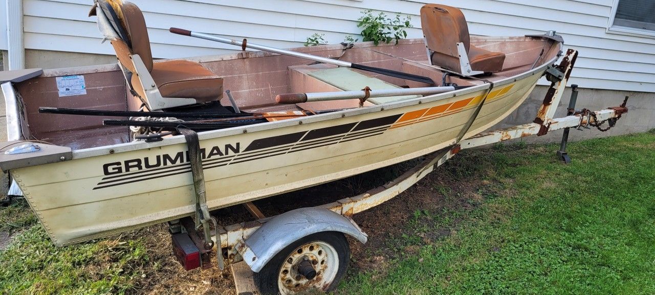 Boat And Whicker Funiture Set