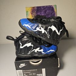 Size 5c - Kids Nike Foamposites - $75