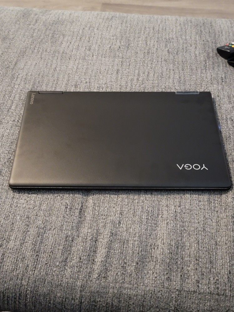 Lenovo - Yoga 710 2-in-1 15.6" Touch-Screen Laptop - Intel Core i5 - 8GB Memory - 256GB Solid State Drive - Black