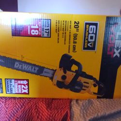 DeWalt Flexvolt 60v Max  20"Chainsaw With 12 Amphr 60v Max  Flexvolt Battery And Charger 