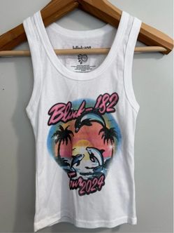 Blink 182 2024 Tour Women’s Medium Concert Dolphin Tank Top