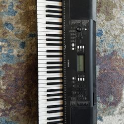 Yamaha PSR - E373 Keyboard