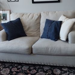 2 Seat Couch/Sofa