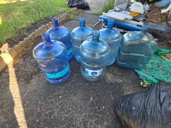 5 gallon empty water jugs/bottles
