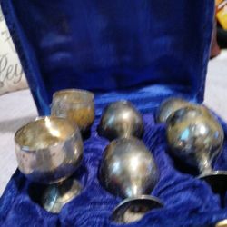 MADE IN INDIA/ GOBBLETS  SET  OF- 6- IN A PURPLE VELVET CASE 💜 