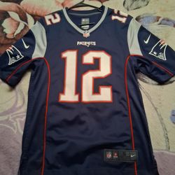 Tom Brady Patriots jersey Size: Mens Small