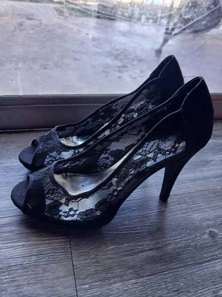 Lace Pump Heels