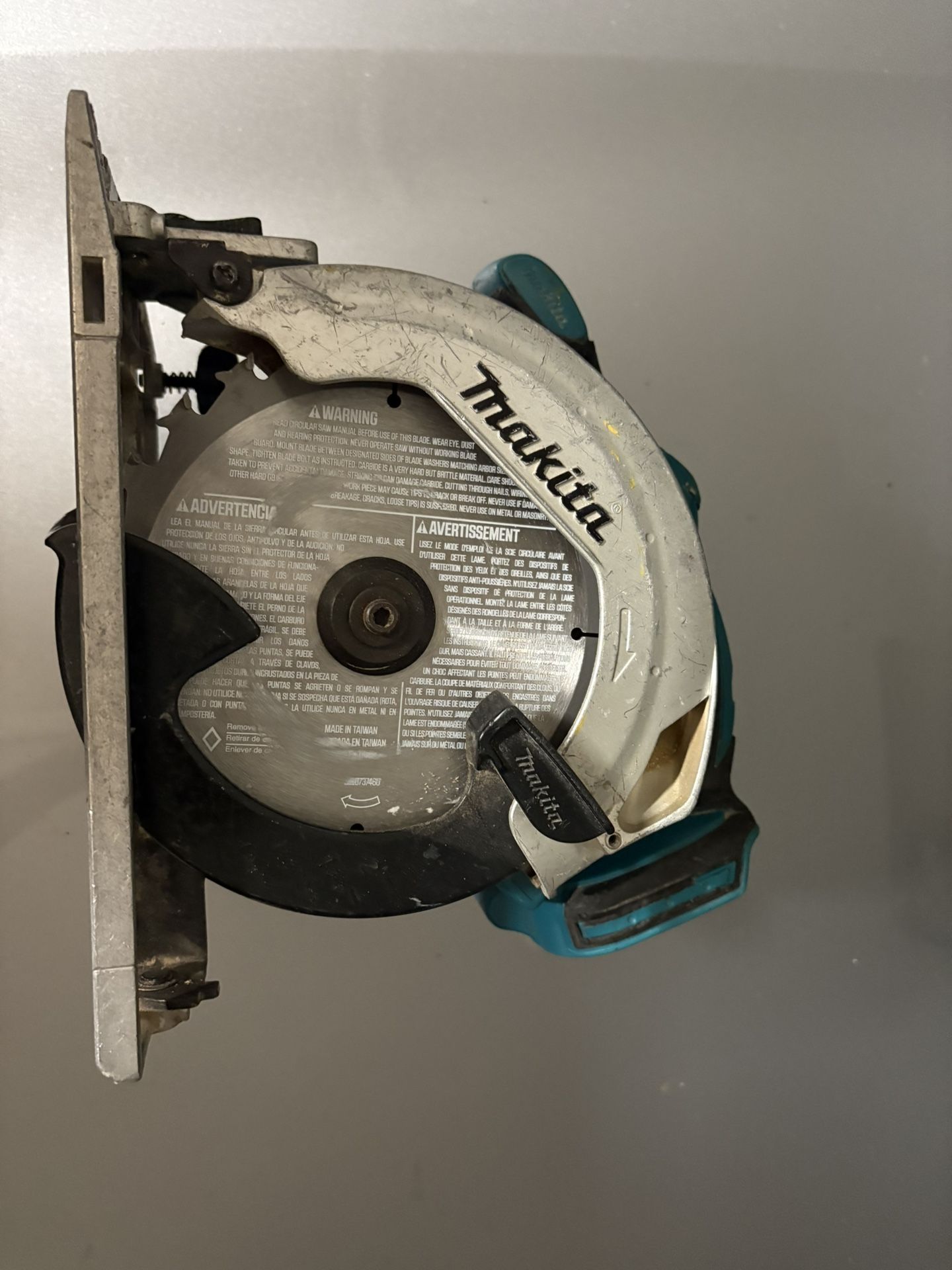 Makita LXT 18 Volt 6 1/2” Circular Saw XSS02Z (tool only)
