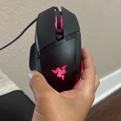 It In Good condition I got another mouse so I don’t use it anymore trying to sell it