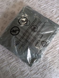 T shirts size medium marca acawooooko
