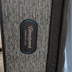 Beautyrest Queen Mattress, Box Spring And Rails