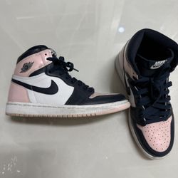 Selling Nike LIKE NEW