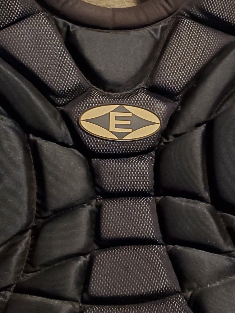 Chest Protector/ Easton/ Adult-15 and Up/ Preowned