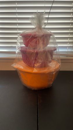 Tupperware 3 Piece Set