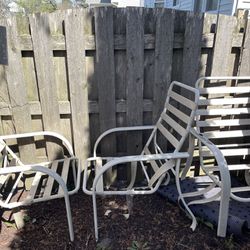 Patio Furniture Set With Metal And Straps—project
