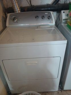 Excellent condition electric washer/dryer set, upgrading