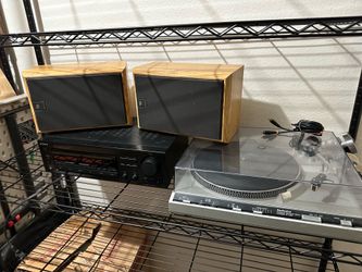 Record Player Amp and Speakers