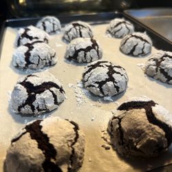 Chocolate crinkles