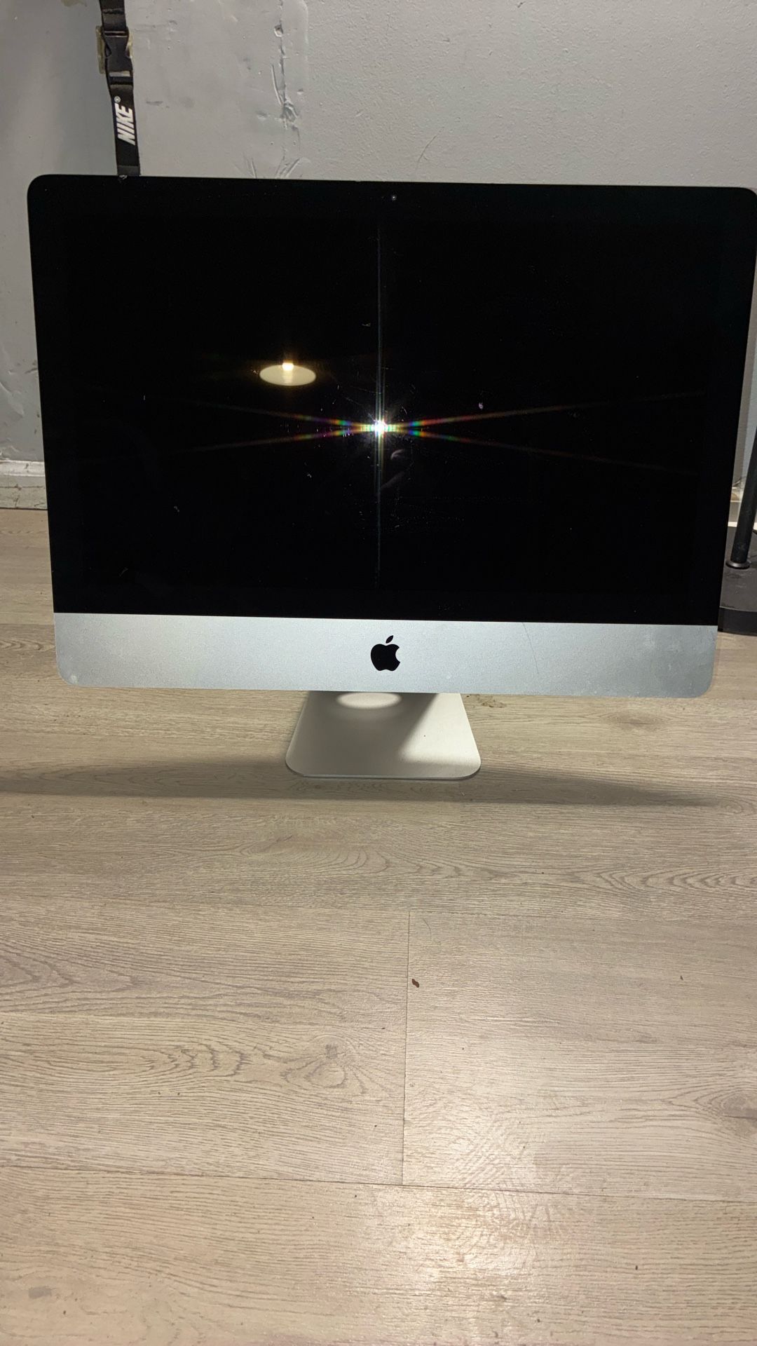 Apple 25” Computer. Works But Locked Maybe Parts Only