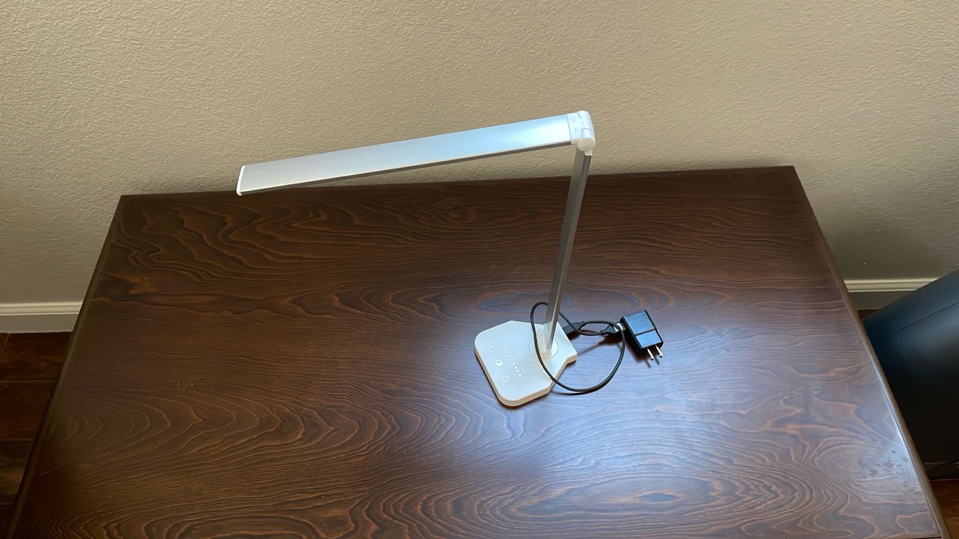 Adjustable Table Lamp