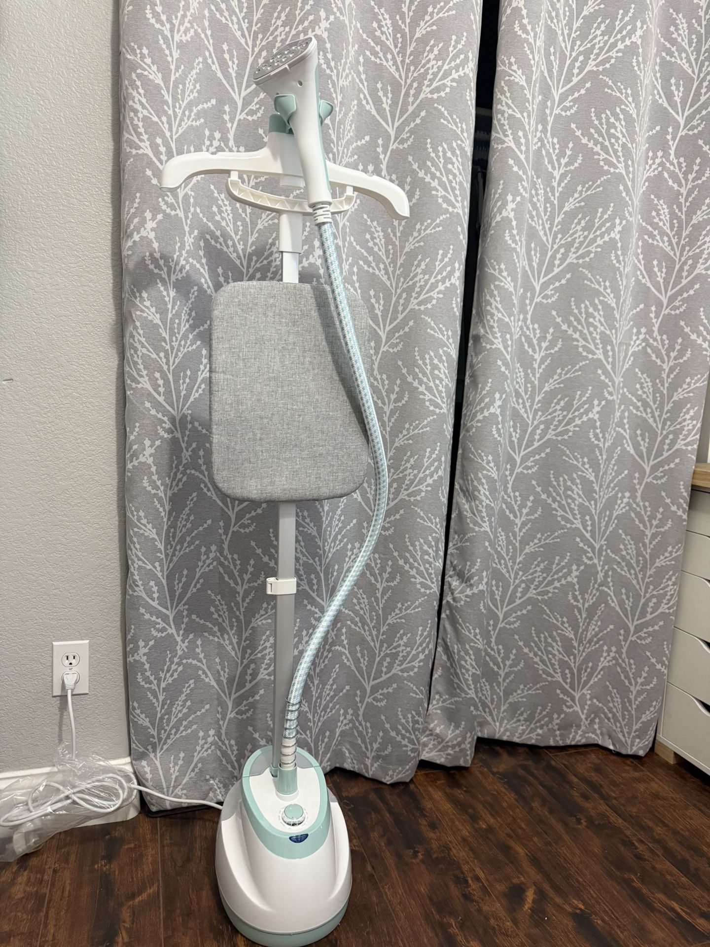 Garment Steamer for Clothes Standing Flat Hanging Ironing