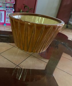Brown Plant Pot (new)