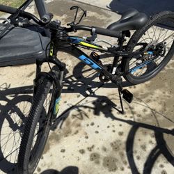 GT Boys Mountain Bike
