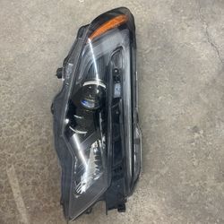 Honda Pilot Rt Headlight 