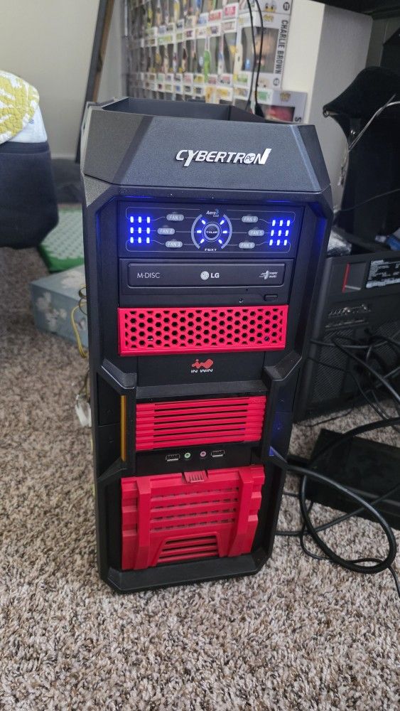 personal computer condition in the photo working
