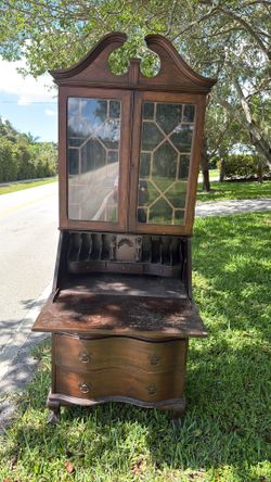 Curb Alert Free Antique Hutch Desk