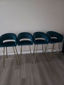 Kitchen island stools