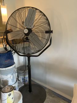 Commercial fan