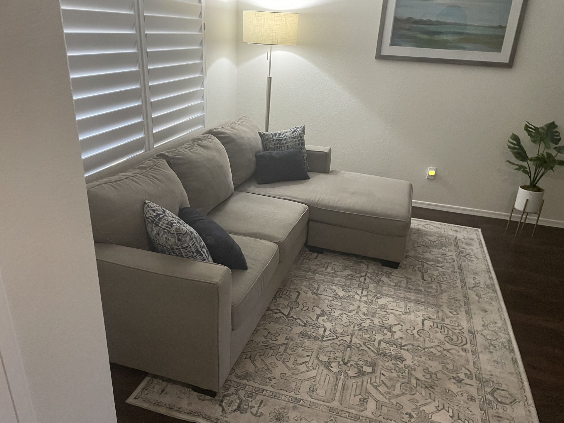 Sofa With Reversible Ottoman