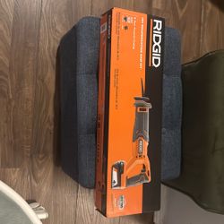 Ridgid 18 V Reciprocating  Saw Kit 