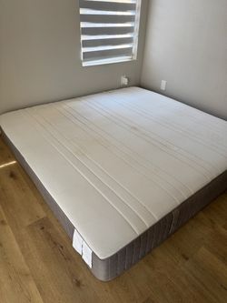 Free ikea king size mattress