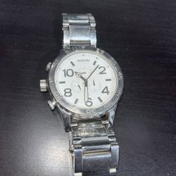 Nixon Watch