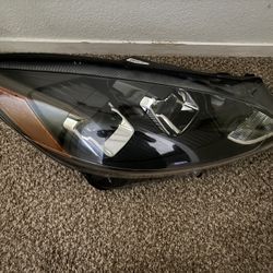 2020-2022 Ford Escape Right passenger Side Headlight OEM 