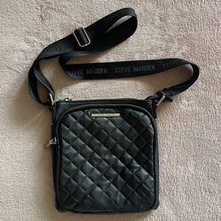 Steve Madden Women’s Black Quilted Crossbody Bag