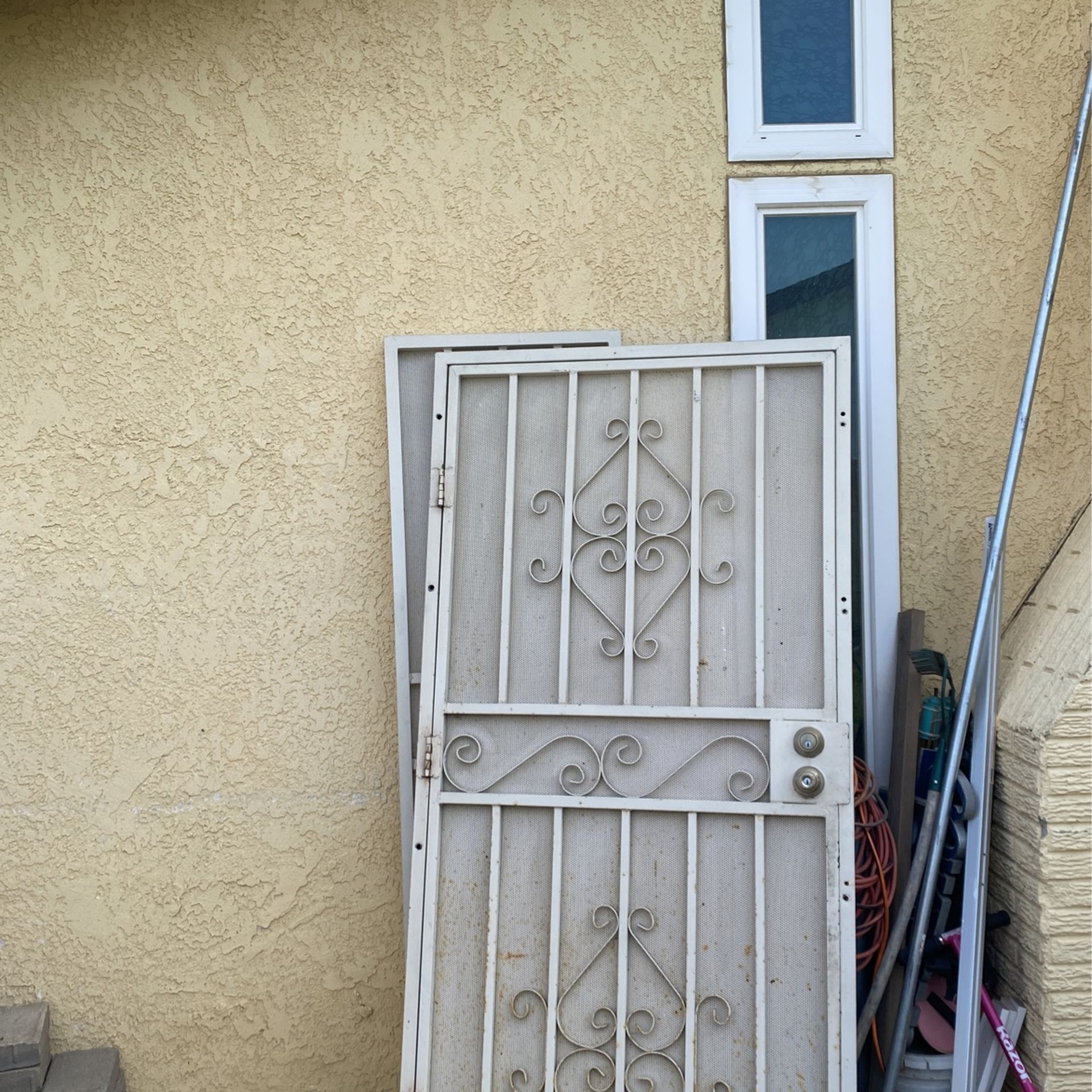 Secury Door