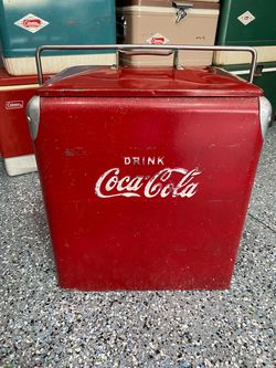 Vintage cooler Coca Cola