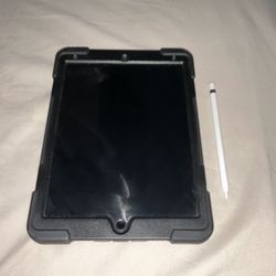 iPad Pro 2nd Gen w/ Apple Pencil 1st Gen and Hard Case