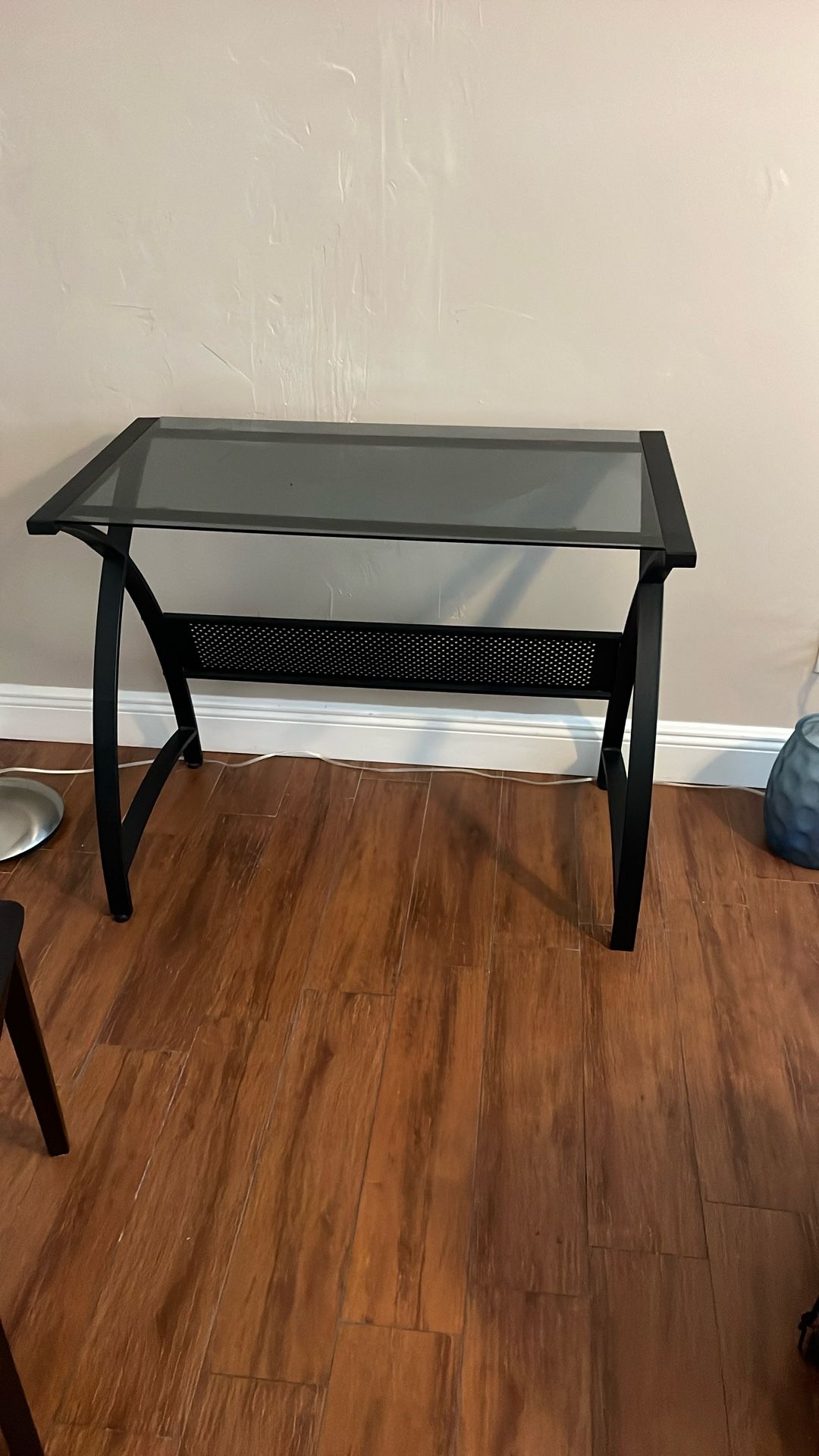 Modern desk