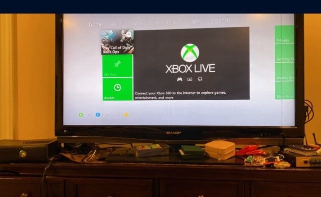 XBOX 360 EXCELLENT CONDITION