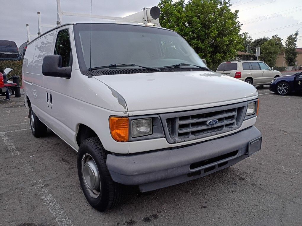 2006 Ford E-250